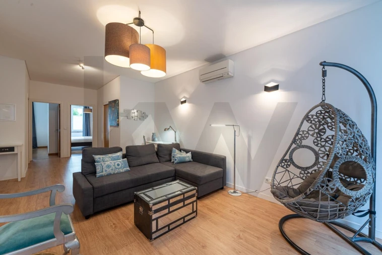 Apartamento T2 para Arrendamento em Santo António Foto 2