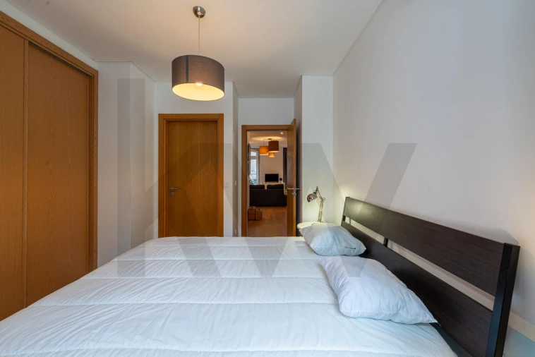 Apartamento T2 para Arrendamento em Santo António Foto 11