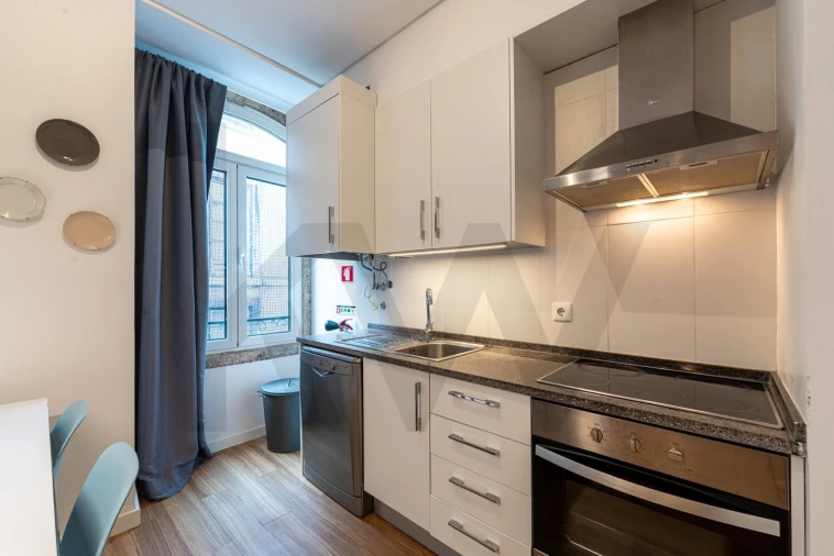 Apartamento T2 para Arrendamento em Santo António Foto 6