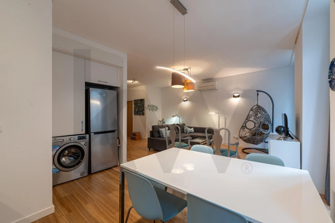 Apartamento T2 para Arrendamento em Santo António Foto 7