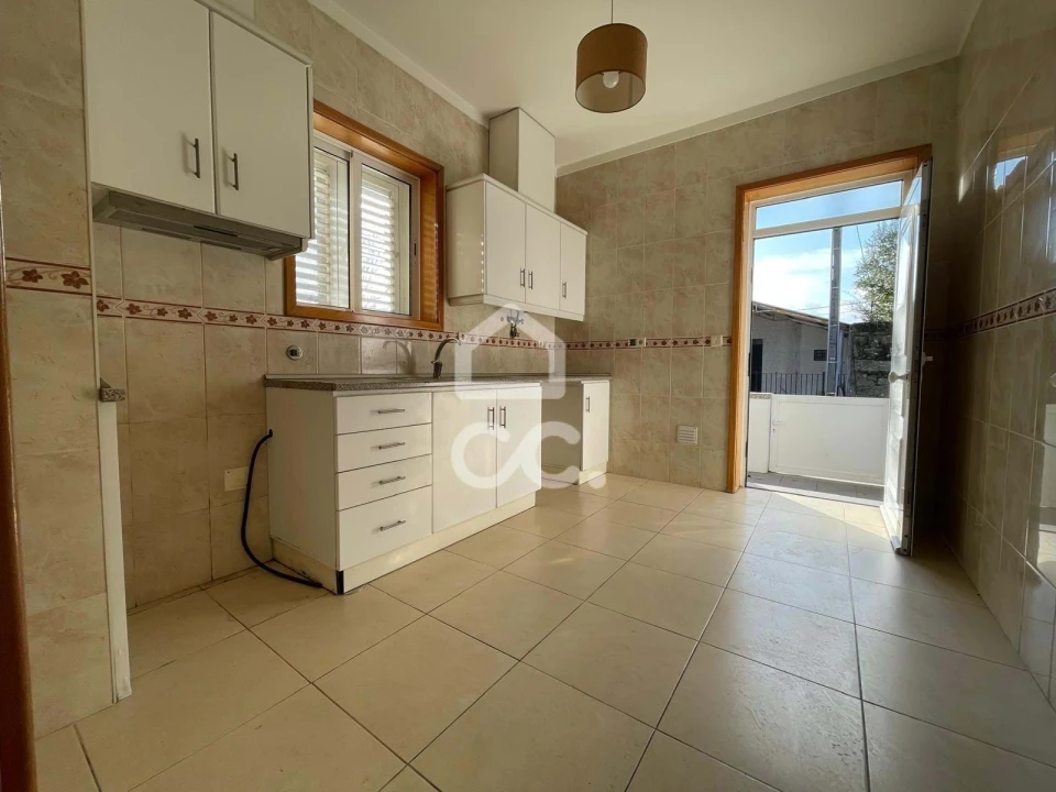 Terreno para Arrendamento em Delães Foto 2