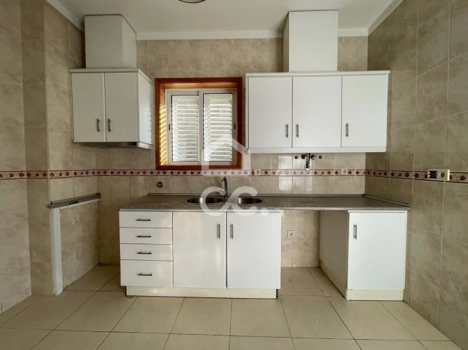 Terreno para Arrendamento em Delães