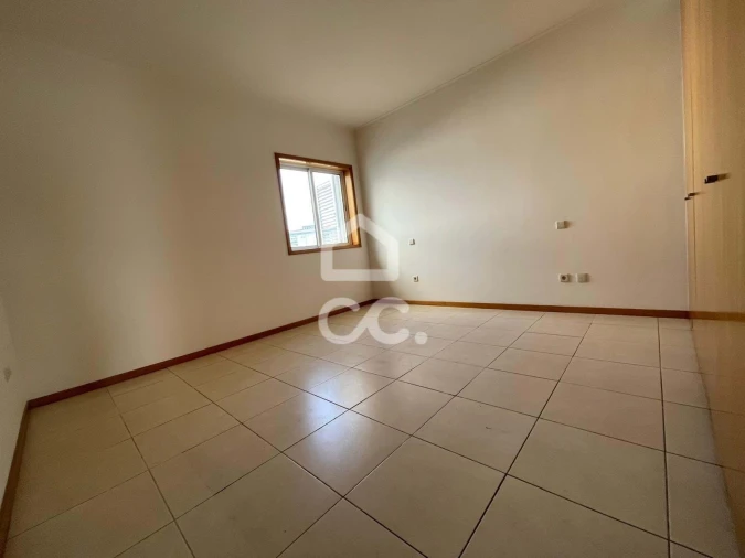 Terreno para Arrendamento em Delães Foto 9