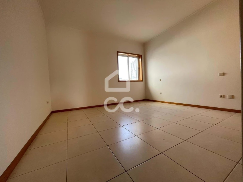 Terreno para Arrendamento em Delães Foto 10