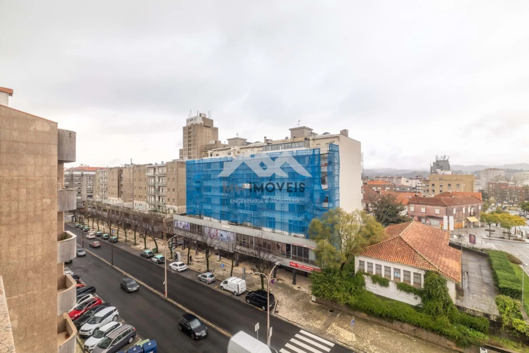 Apartamento T4 para Venda em São João da Madeira Foto 30