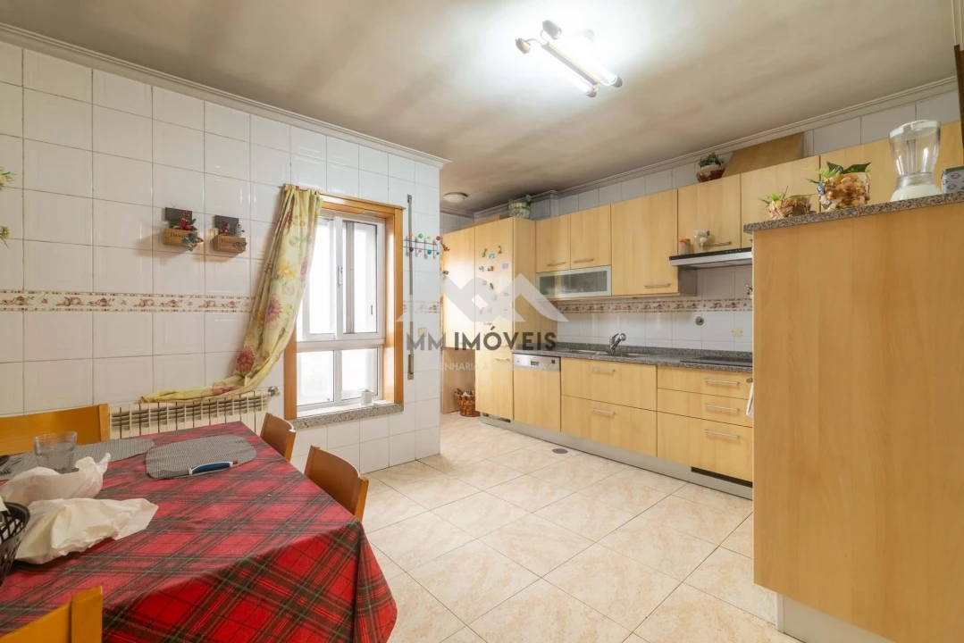 Apartamento T4 para Venda em São João da Madeira Foto 10