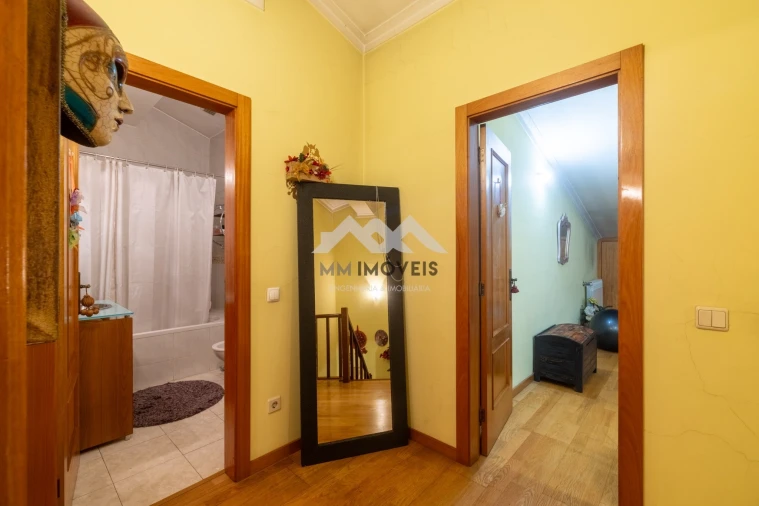 Apartamento T4 para Venda em São João da Madeira Foto 23