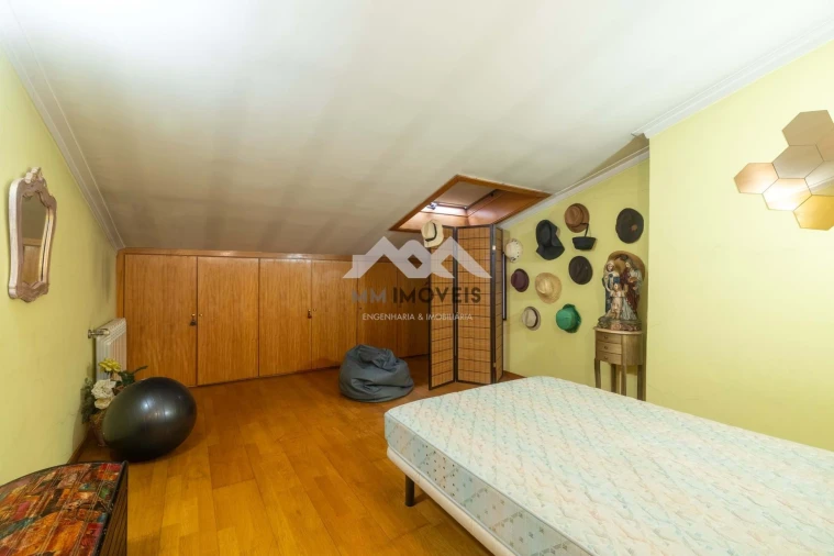 Apartamento T4 para Venda em São João da Madeira Foto 14