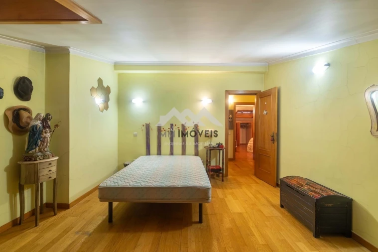 Apartamento T4 para Venda em São João da Madeira Foto 15