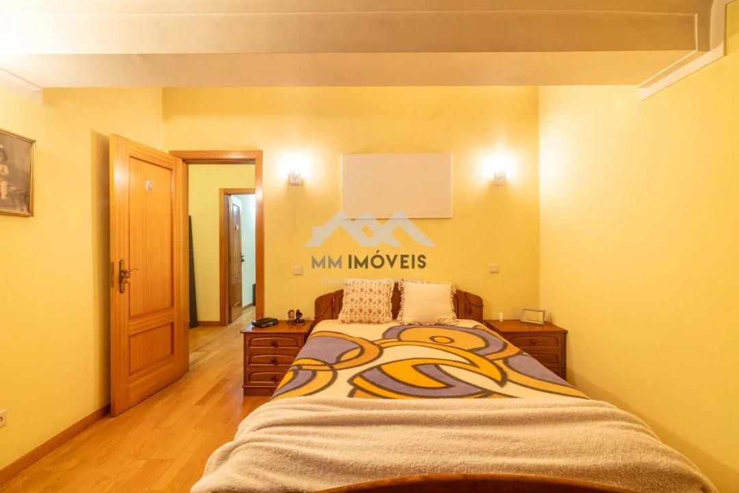 Apartamento T4 para Venda em São João da Madeira Foto 17