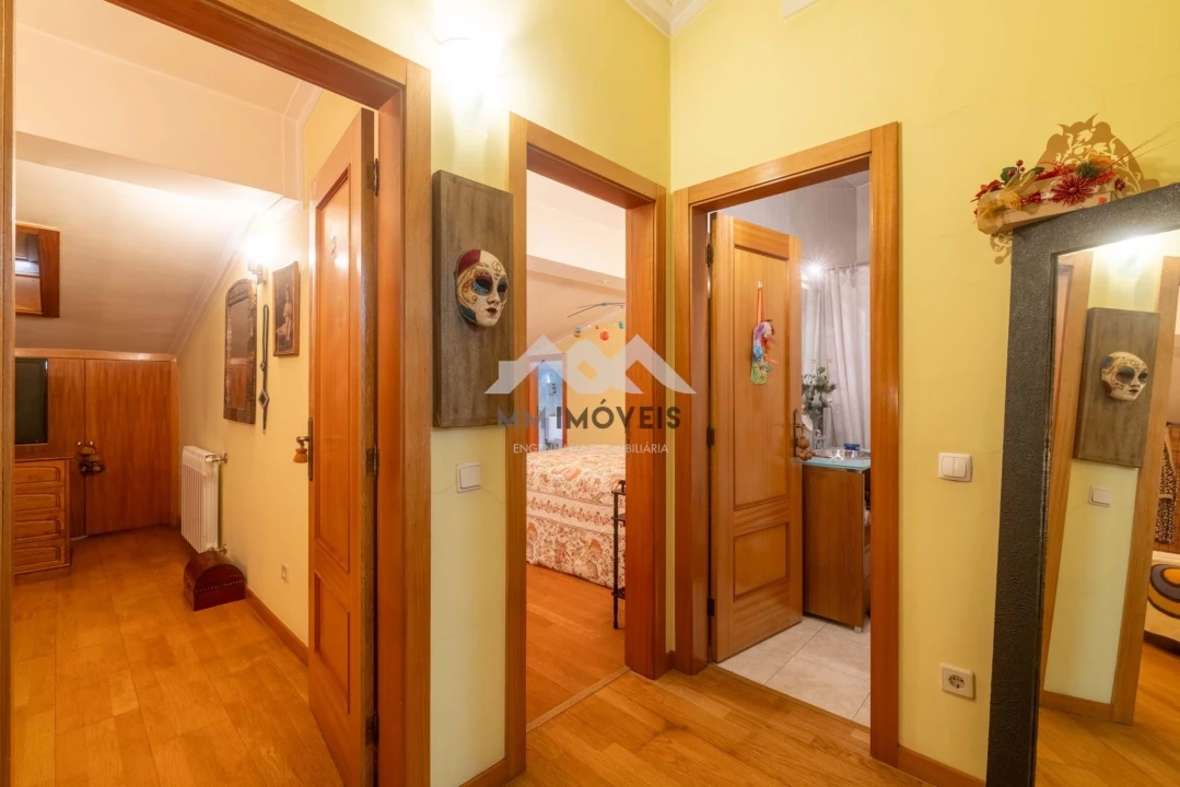 Apartamento T4 para Venda em São João da Madeira Foto 22