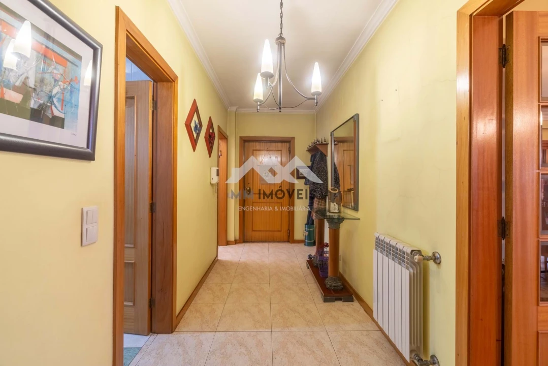 Apartamento T4 para Venda em São João da Madeira Foto 20