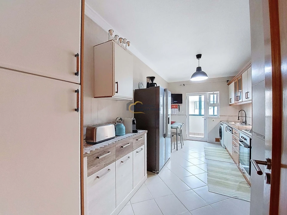 Apartamento T1 para Venda em Armação de Pera Foto 4