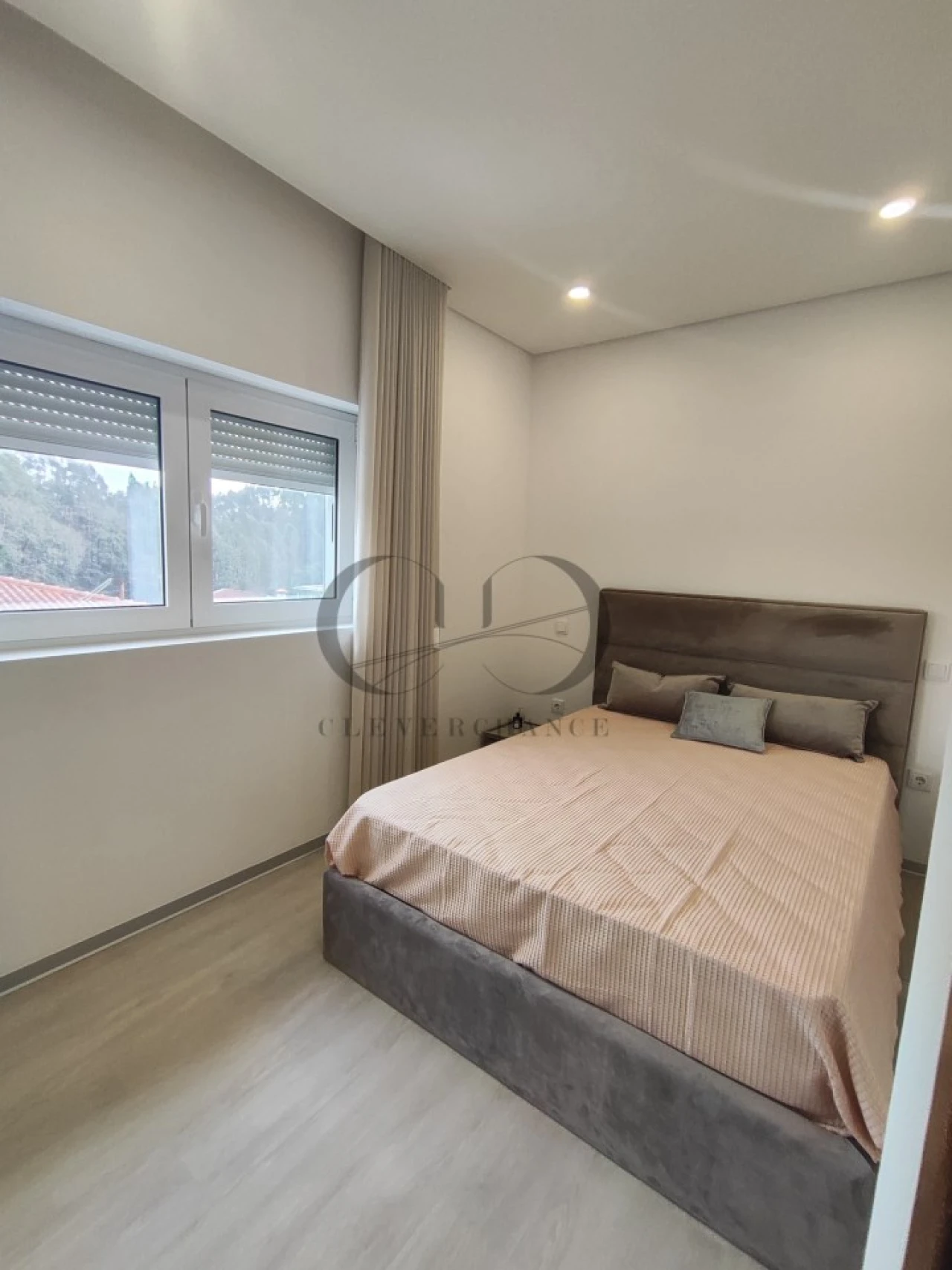 Apartamento T2 para Venda em Vila de Cucujães Foto 13