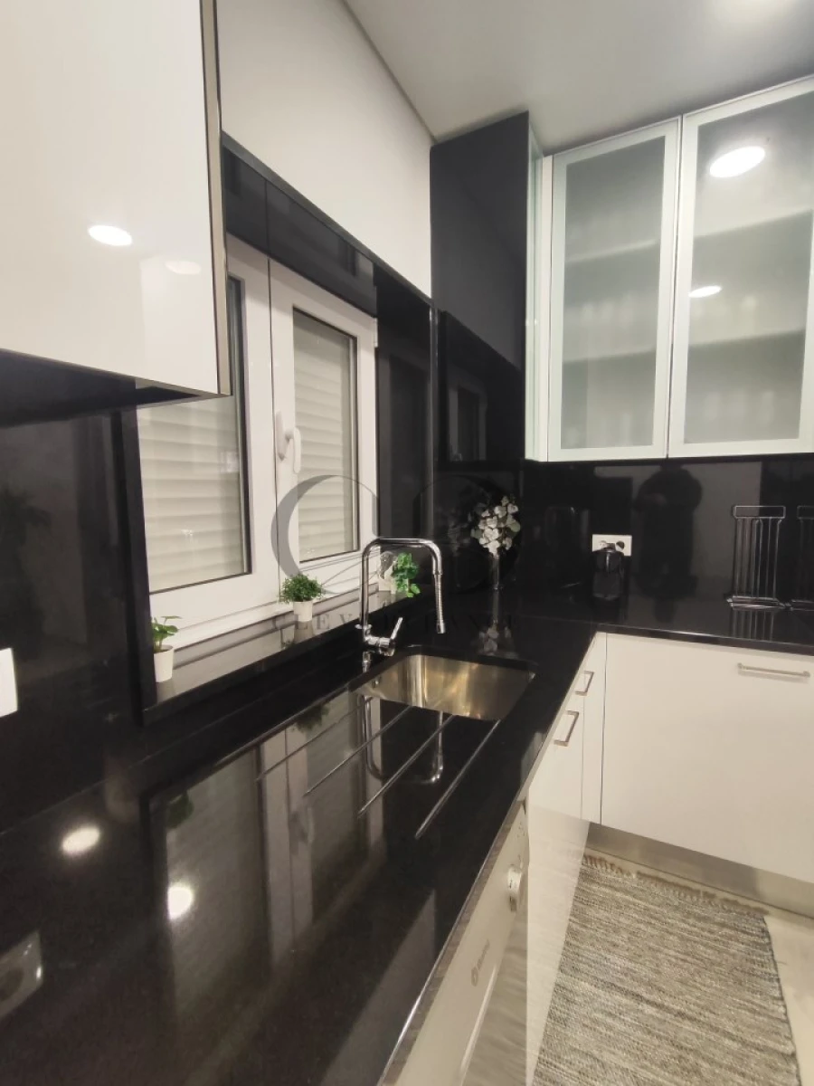 Apartamento T2 para Venda em Vila de Cucujães Foto 8