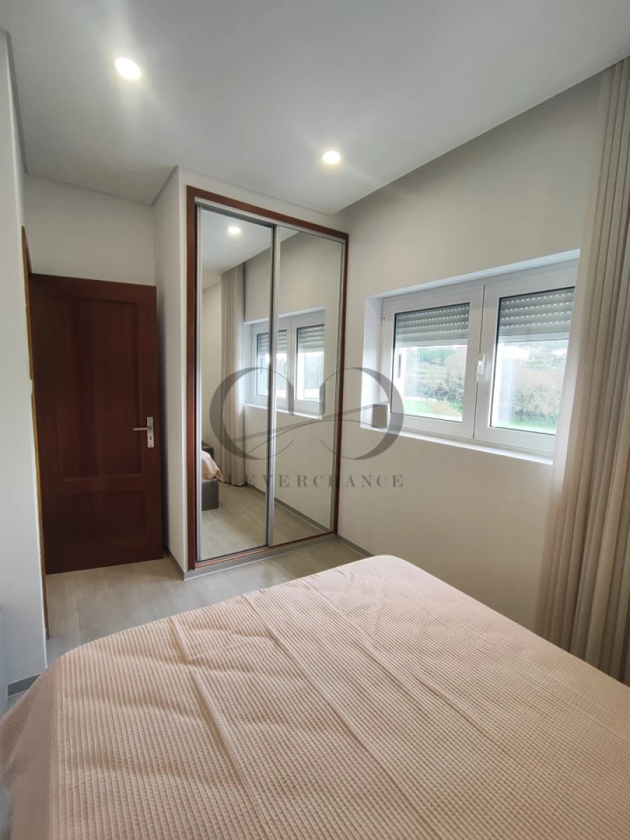 Apartamento T2 para Venda em Vila de Cucujães Foto 14