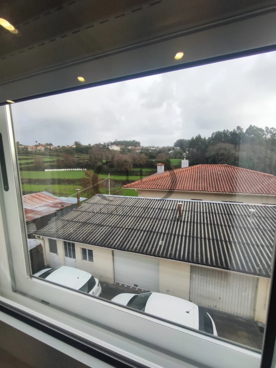 Apartamento T2 para Venda em Vila de Cucujães Foto 15