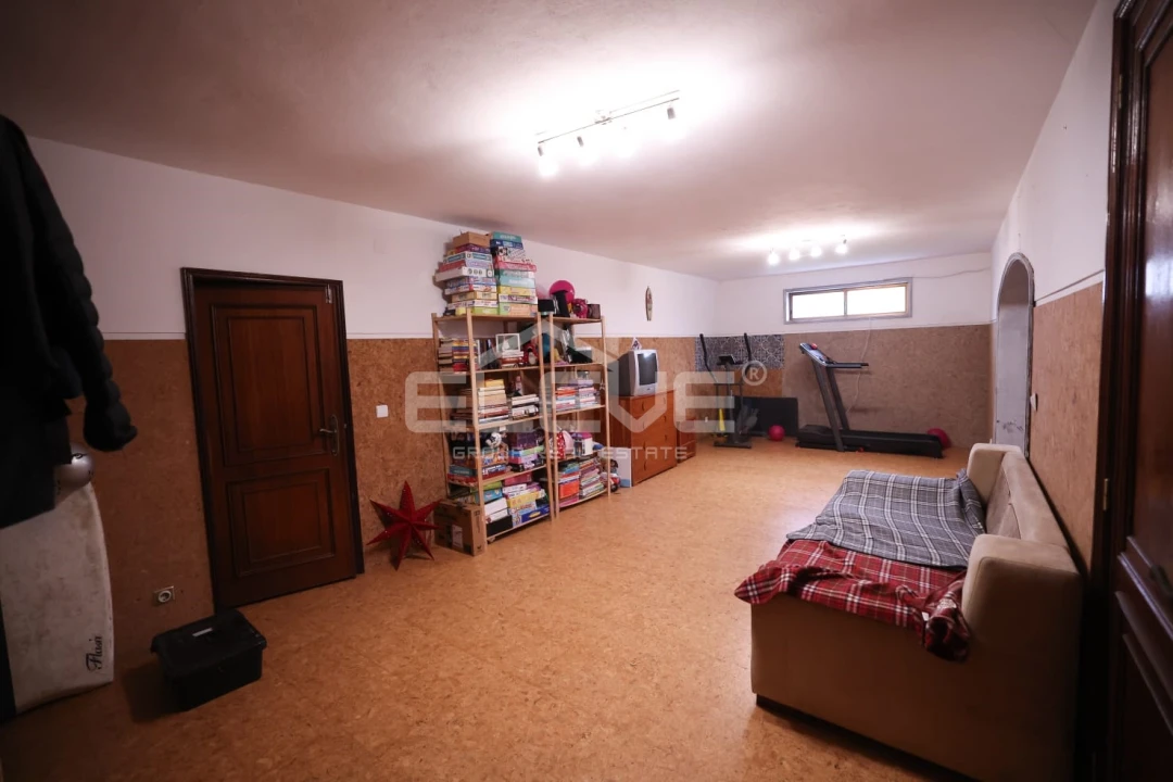 Moradia T3 para Venda em Canelas Foto 32