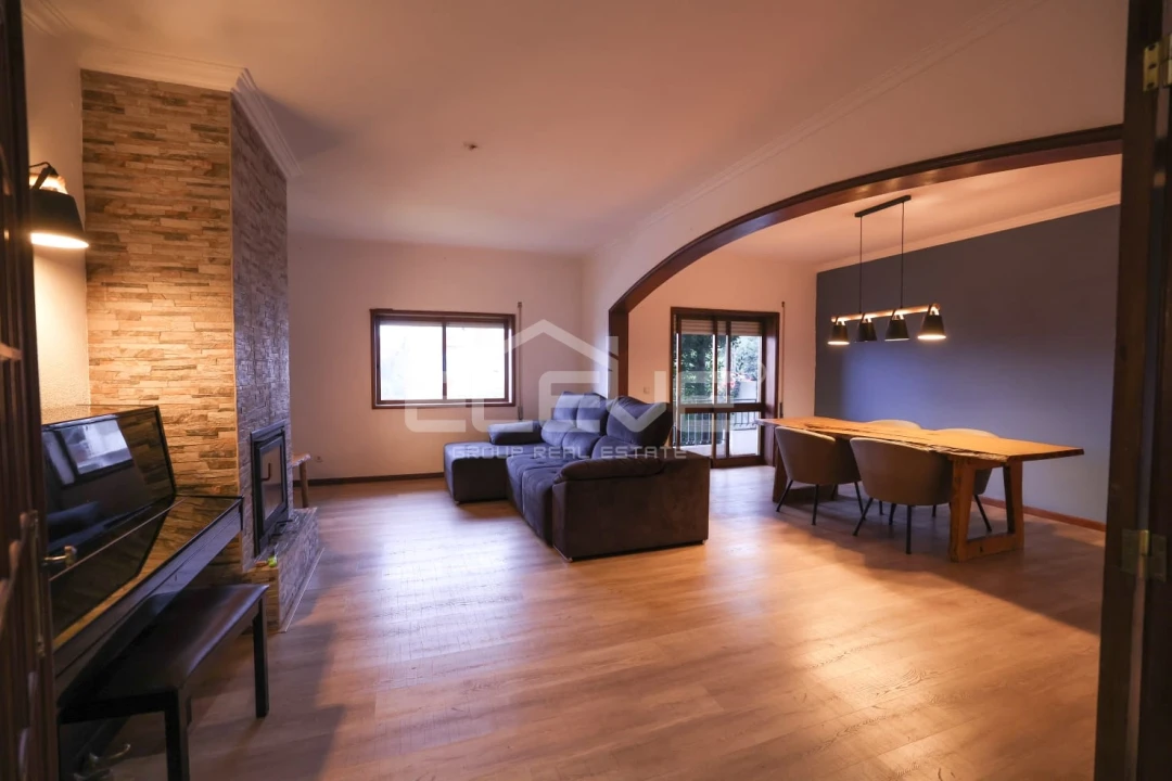 Moradia T3 para Venda em Canelas Foto 5