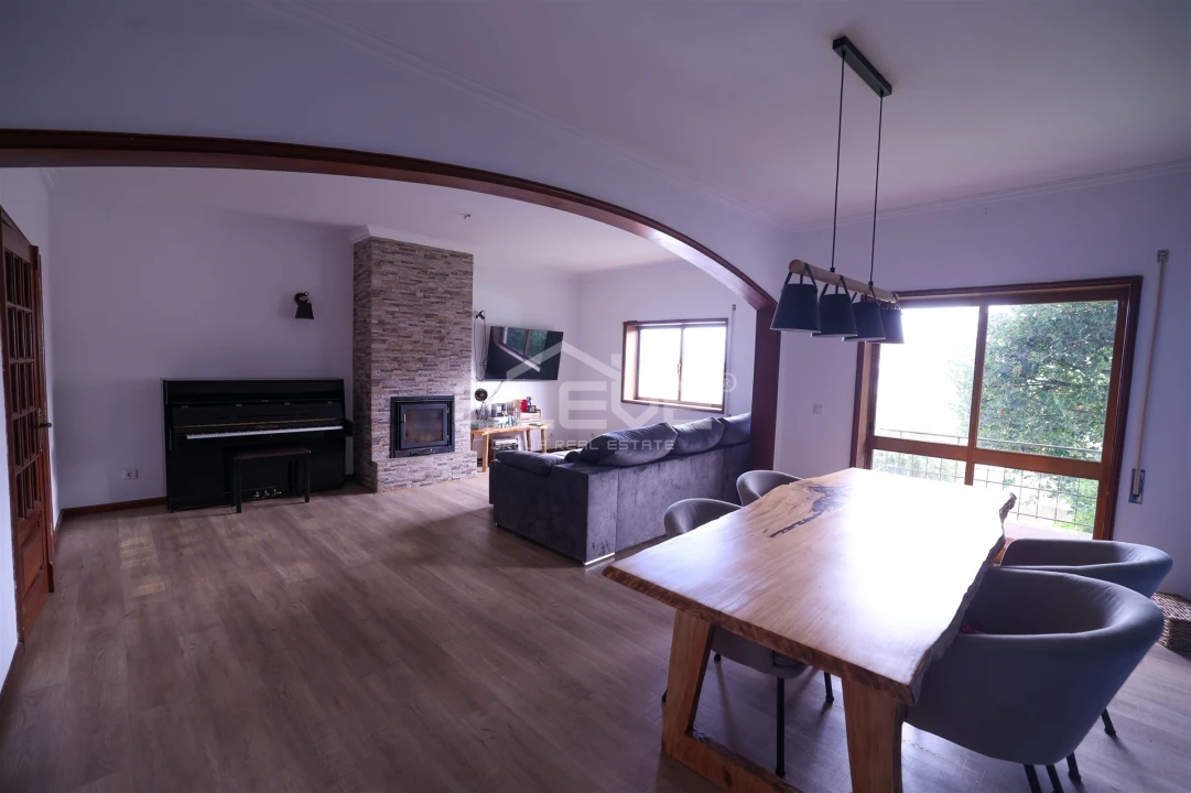 Moradia T3 para Venda em Canelas Foto 1