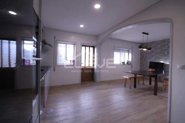 Moradia T3 para Venda em Canelas Foto 12