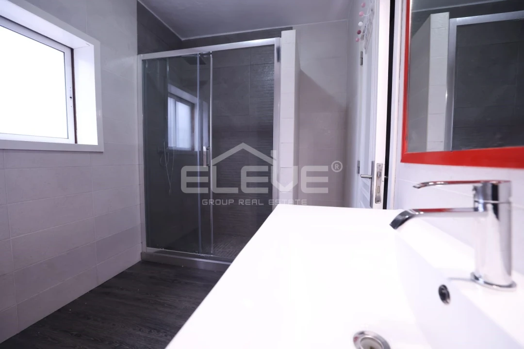 Moradia T3 para Venda em Canelas Foto 26