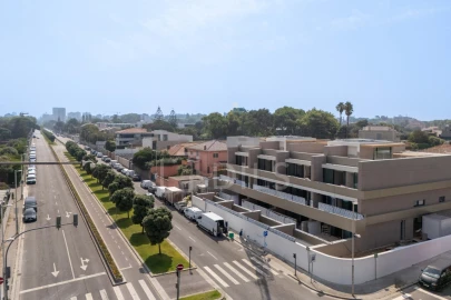 Apartamento T4 para Venda em Aldoar, Foz do Douro e Nevogilde
