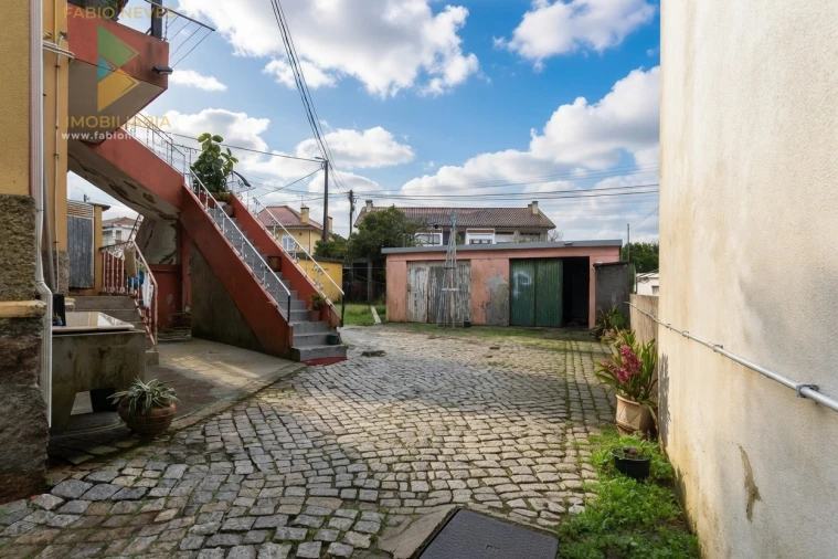 Moradia T2 para Venda em Santa Maria Maior e Monserrate e Meadela Foto 14