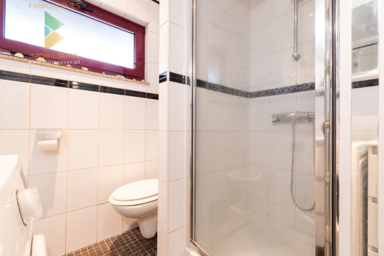 Moradia T2 para Venda em Santa Maria Maior e Monserrate e Meadela Foto 26