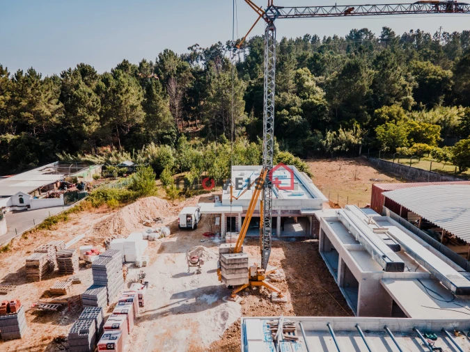 Moradia T3 para Venda em Leiria, Pousos, Barreira e Cortes Foto 4
