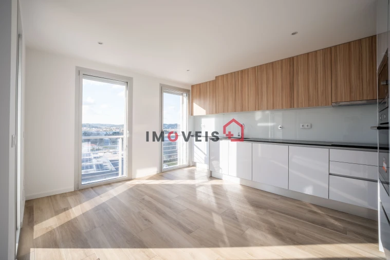 Apartamento T4 para Venda em Pombal Foto 8