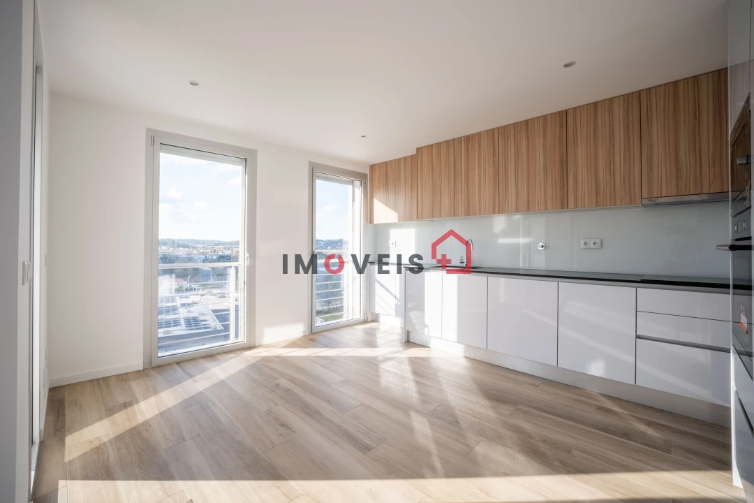 Apartamento T4 para Venda em Pombal Foto 8