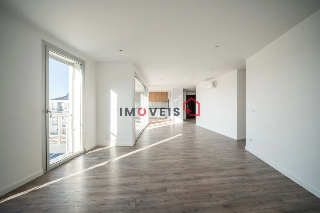 Apartamento T4 para Venda em Pombal Foto 14