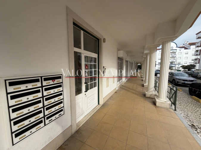 Apartamento T3 para Venda em Alcochete Foto 2