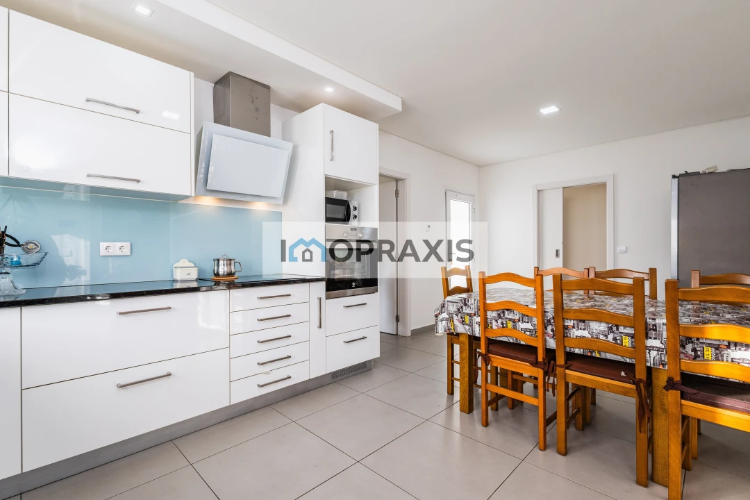 Moradia T5 para Venda em Marrazes e Barosa Foto 7