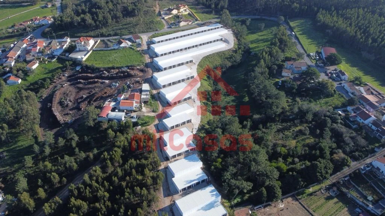 Garagem para Arrendamento em Santa Maria, São Pedro e Matacães Foto 8