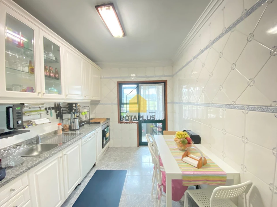 Apartamento T2 para Venda em Folgosa Foto 5