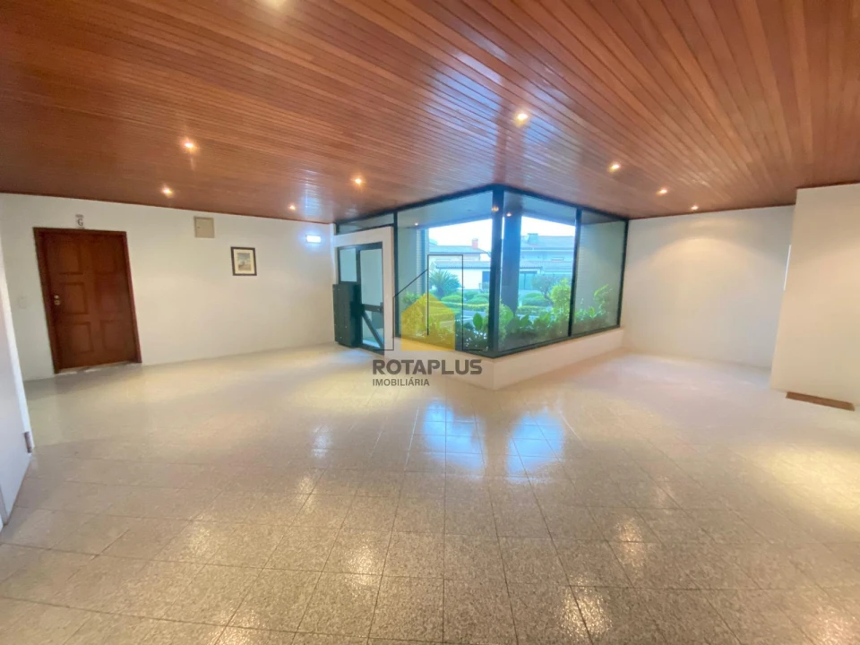 Apartamento T2 para Venda em Folgosa Foto 16