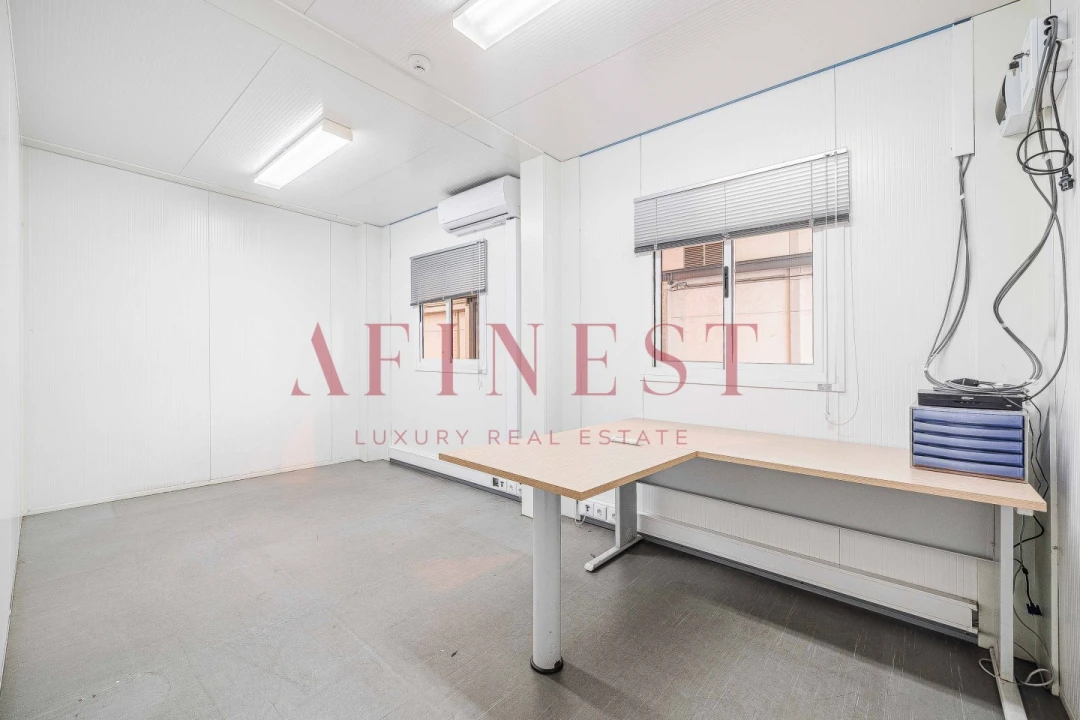 Armazém para Arrendamento em Santa Maria e São Miguel, São Martinho, São Pedro Penaferrim Foto 11