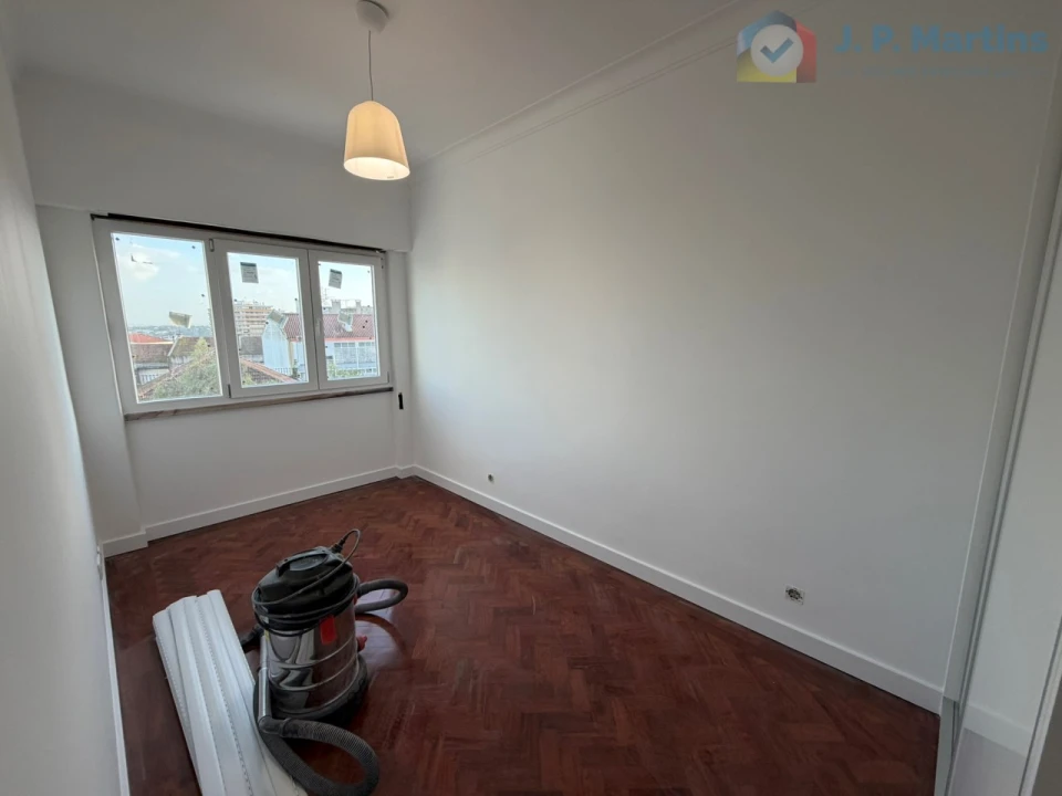 Apartamento T3 para Venda em Almada, Cova da Piedade, Pragal e Cacilhas Foto 10