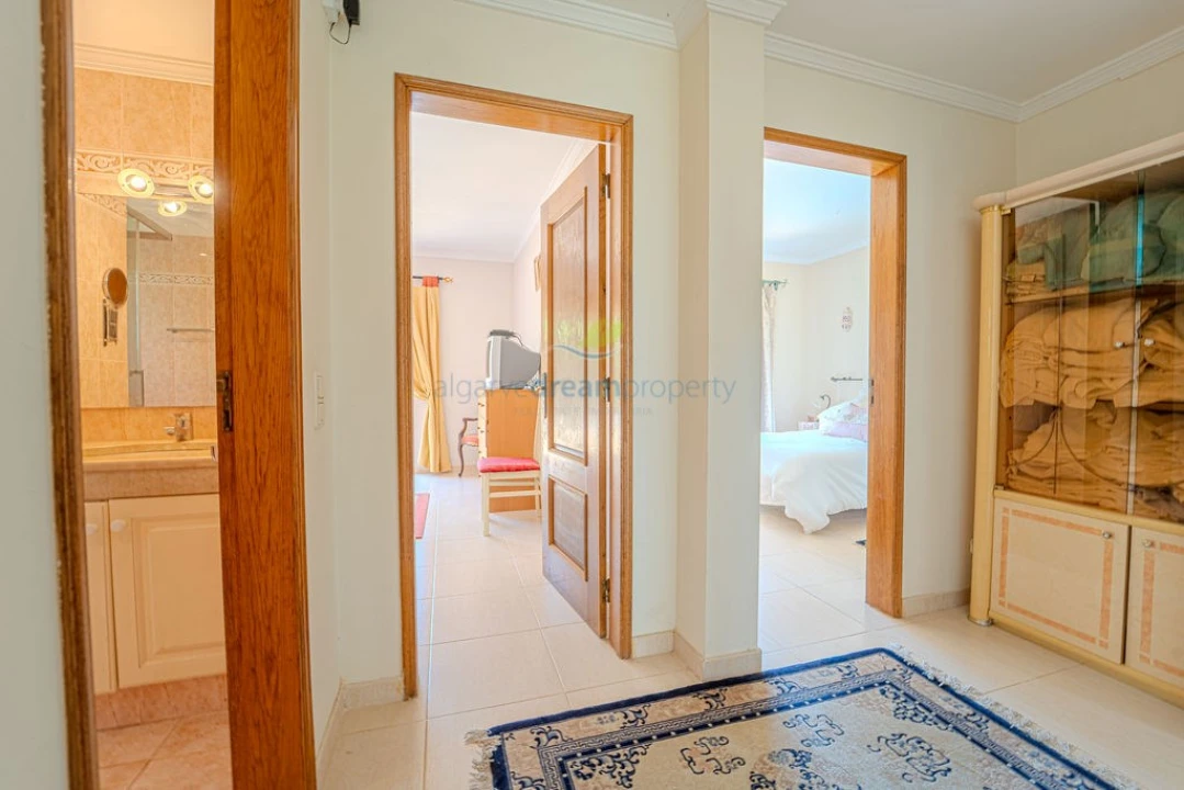 Moradia T3 para Venda em Albufeira e Olhos de Água Foto 19