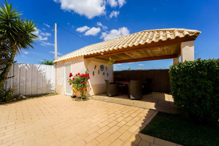 Moradia T3 para Venda em Albufeira e Olhos de Água Foto 37