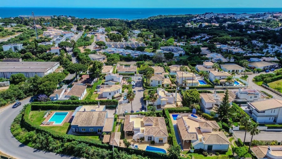 Moradia T3 para Venda em Albufeira e Olhos de Água Foto 42