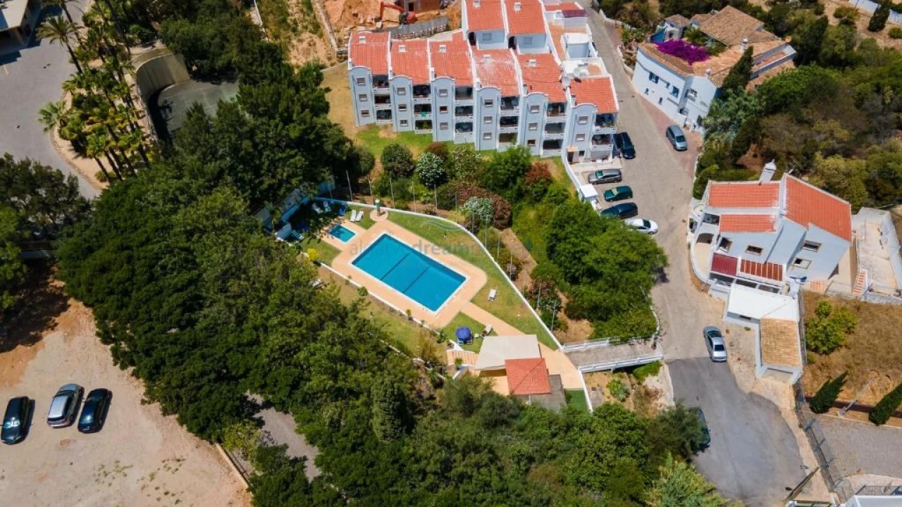 Apartamento T1 para Venda em Albufeira e Olhos de Água Foto 3
