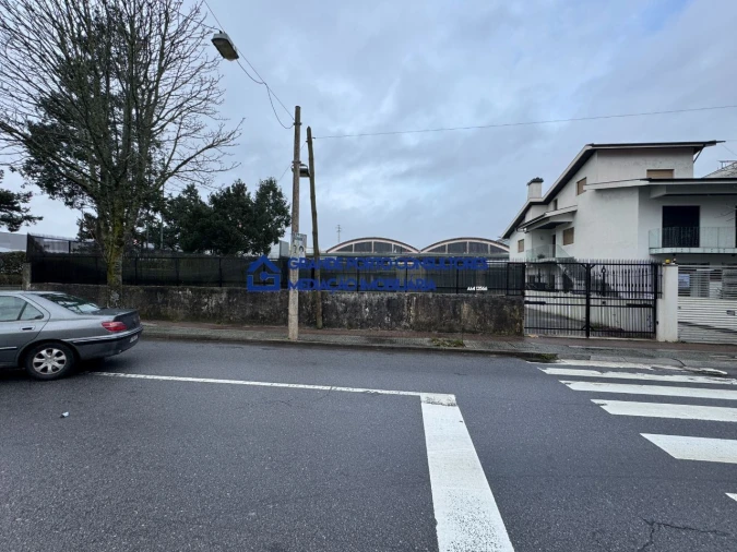Terreno Misto para Arrendamento em Aguas Santas Foto 3