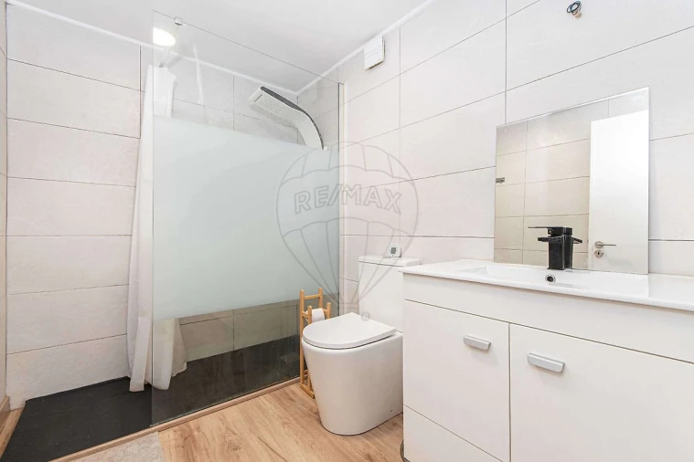 Apartamento T2 para Venda em Queluz e Belas Foto 12