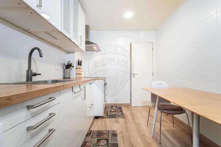 Apartamento T2 para Venda em Queluz e Belas Foto 11