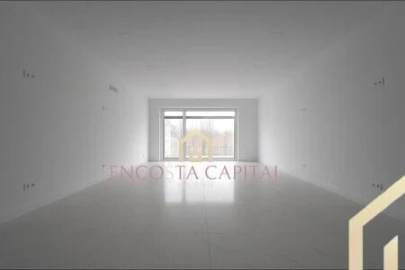 Negócio para Venda em Carcavelos e Parede