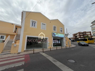Negócio para Venda em Carcavelos e Parede