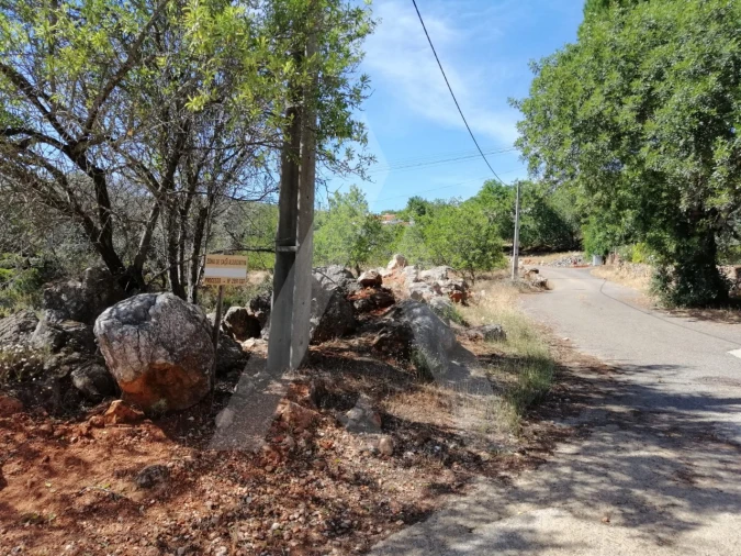 Terreno para Venda em Querença, Tôr e Benafim Foto 4